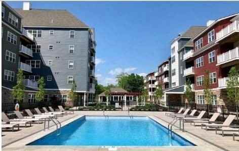 1000 Hudson Sq - Photo 2 of 7