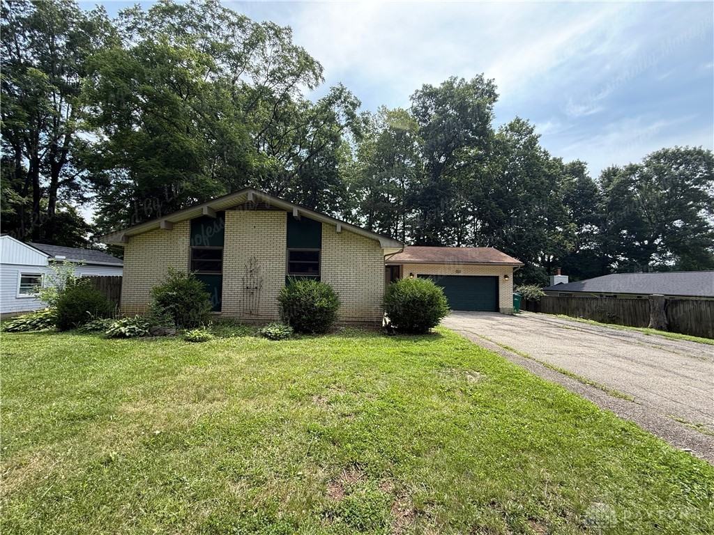 1442 Fudge Dr - Photo 3 of 50