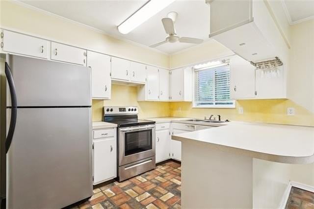 106 Matthews Dr - Photo 3 of 17