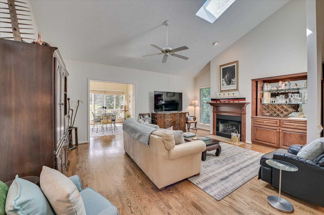 108 White Willow Pl - Photo 2 of 32