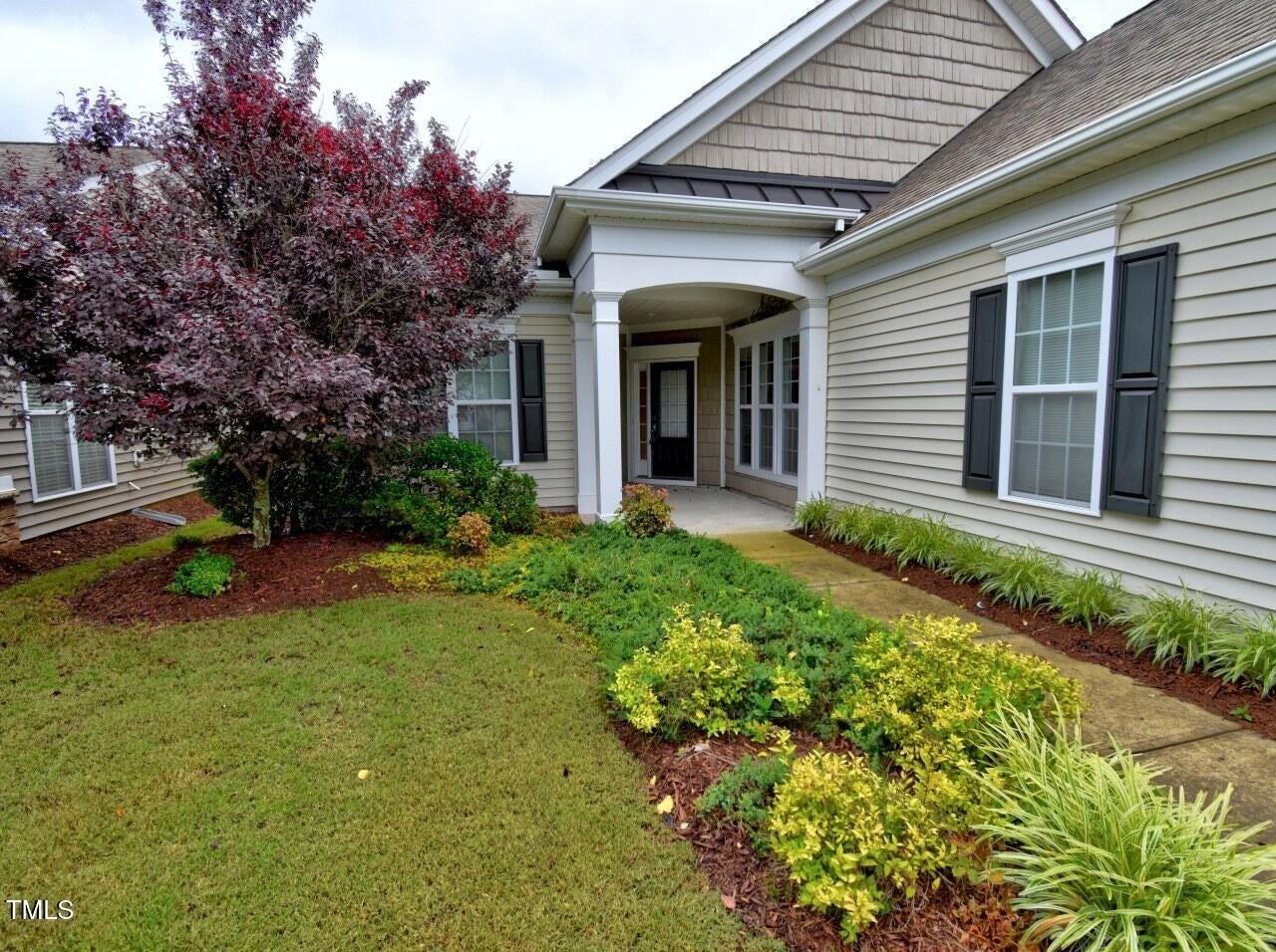 913 Gillinder Place - Photo 2 of 28