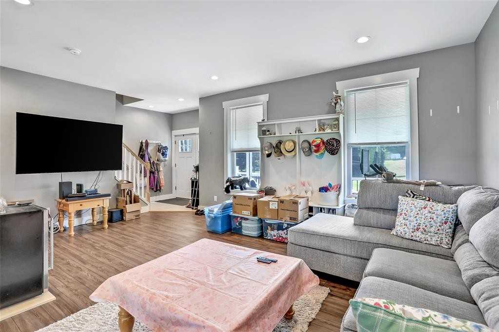 140 Pancake Hollow Road - Photo 3 of 23