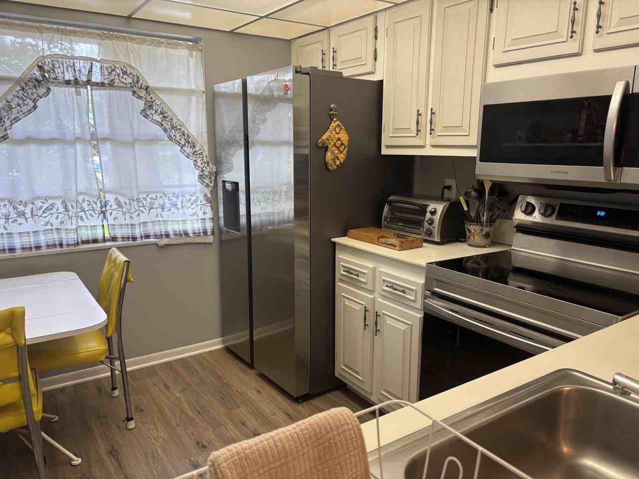 2606 Nassau Bnd #B1 - Photo 2 of 21