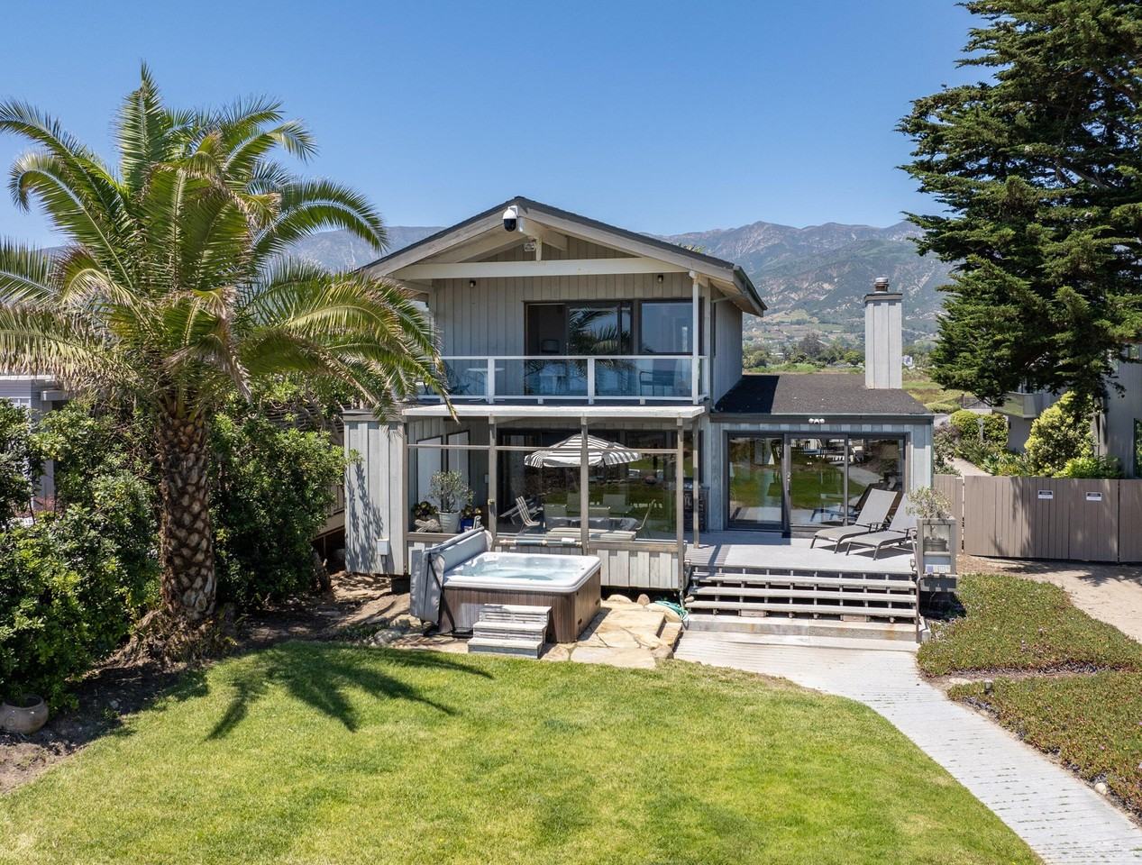 4499 Avenue Del Mar - Photo 3 of 30