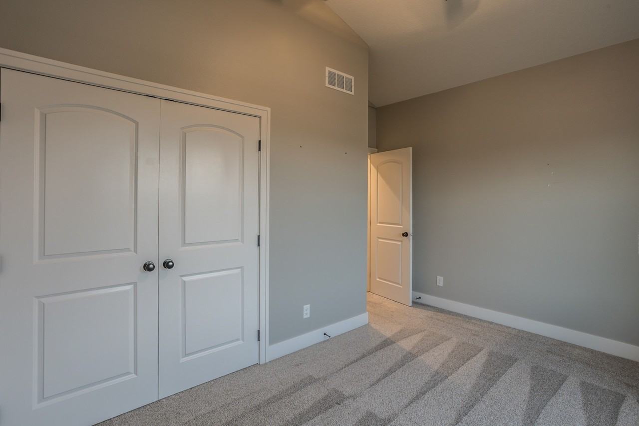 3307 Se 20th St - Photo 7 of 22