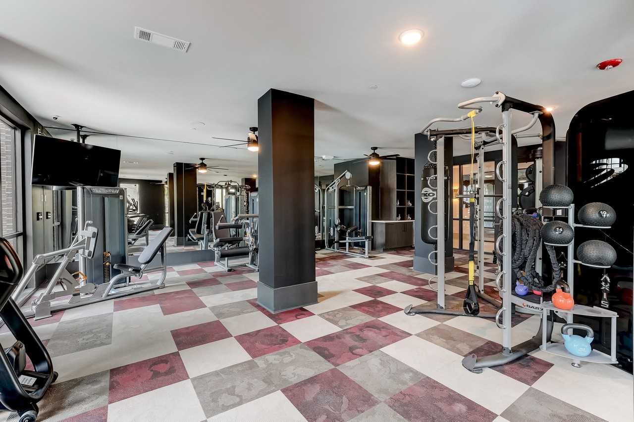 Linz Holly Springs - Photo 3 of 28