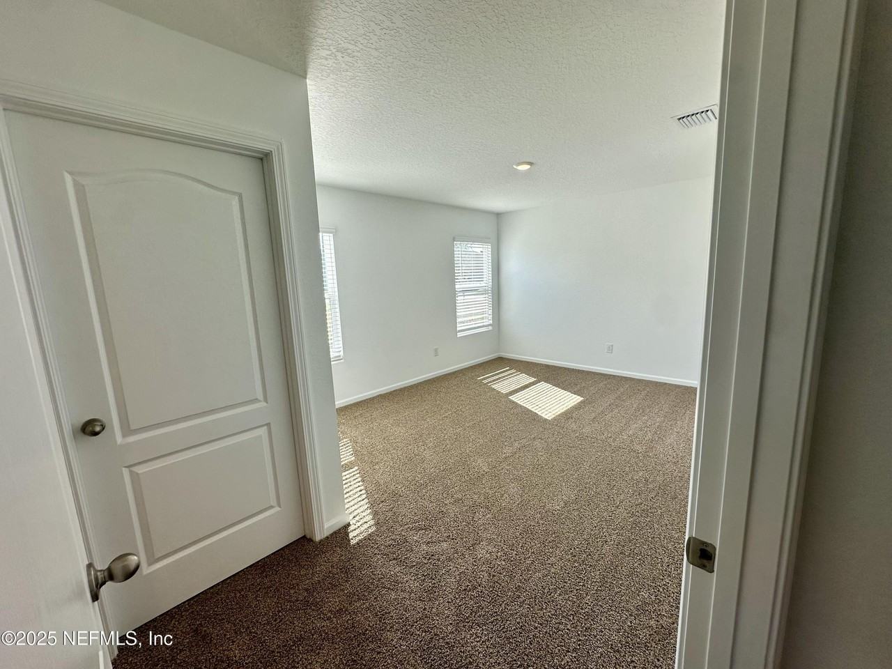 9 Red Oak Pl - Photo 2 of 22