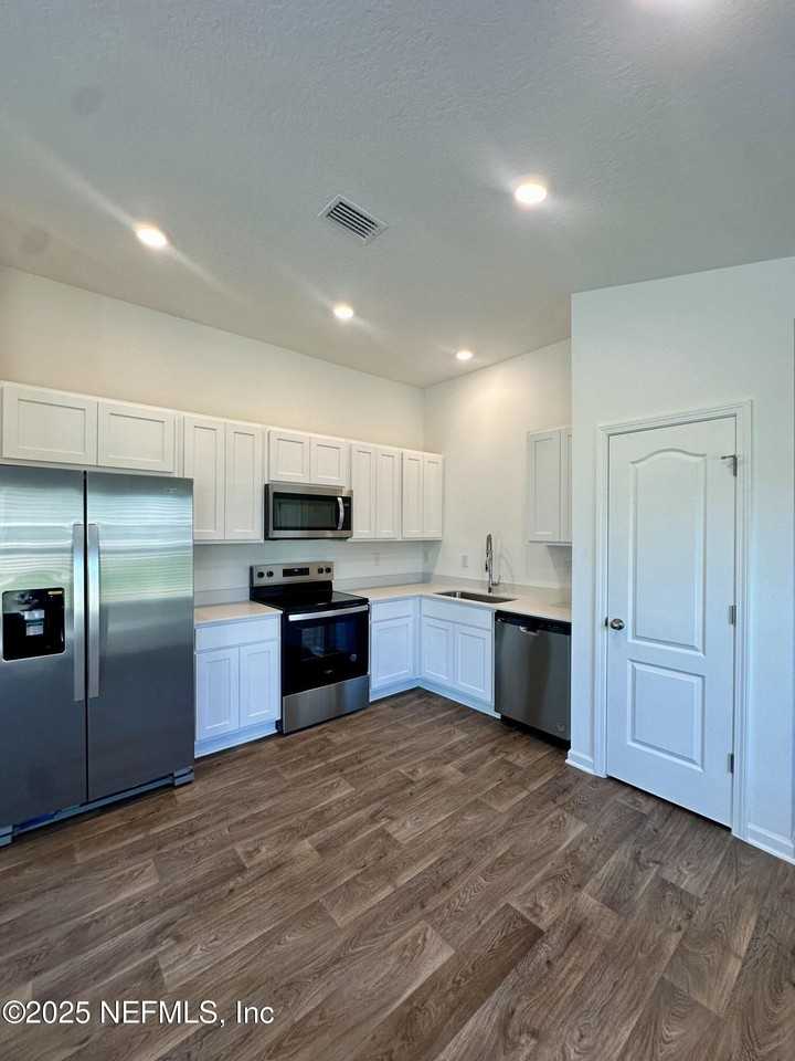 9 Red Oak Pl - Photo 7 of 22