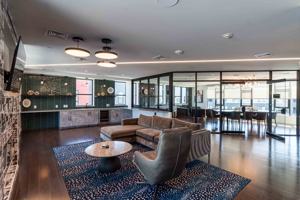 featured image of 1 Green Island Blvd