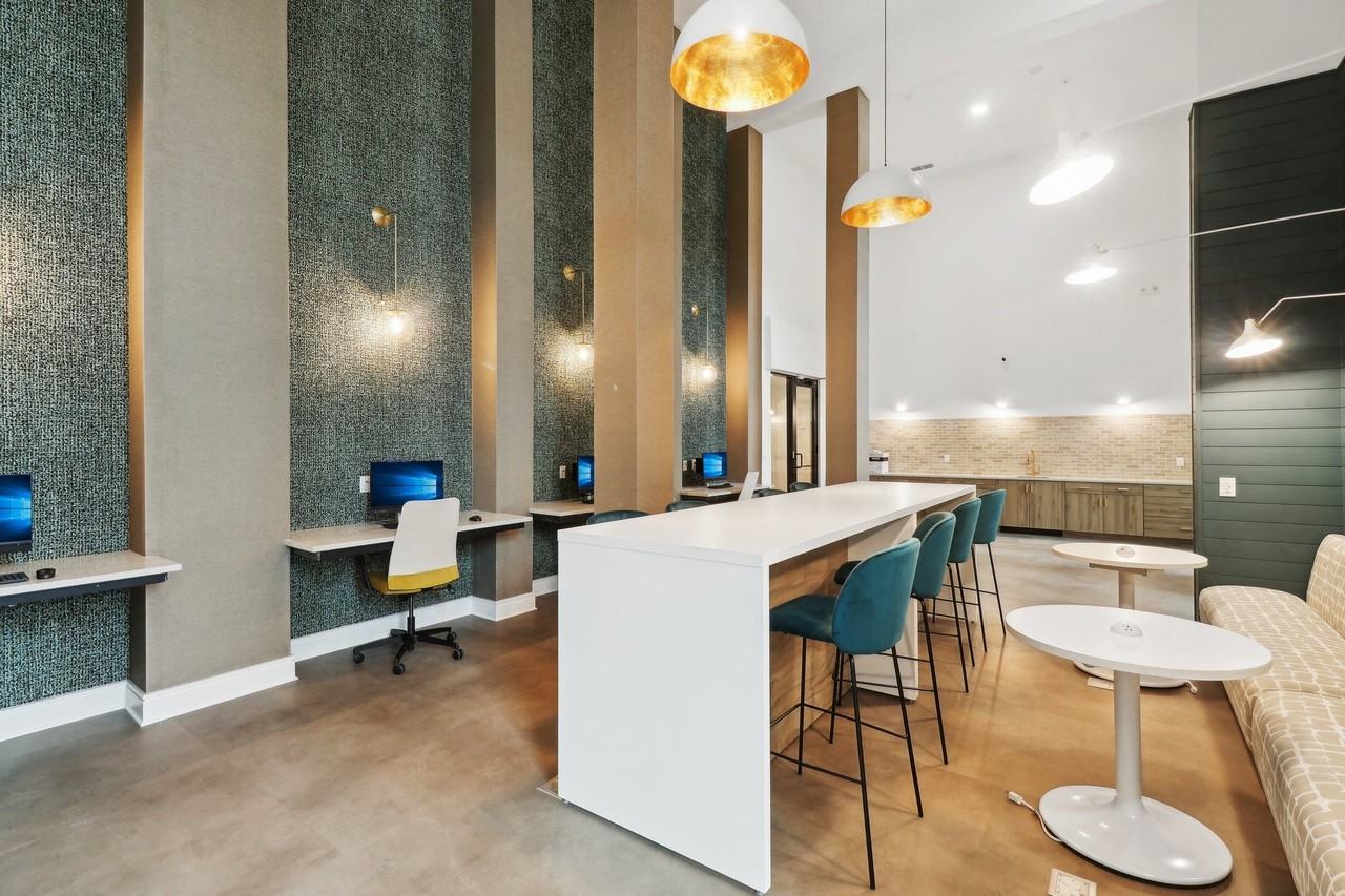 Tropia Luxury Apartments - Photo 5 of 45