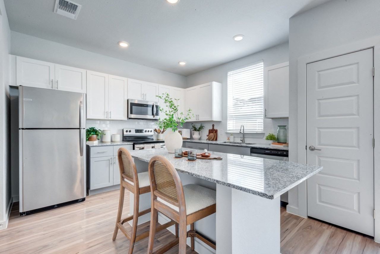 YardHomes® Juniper Pointe - Photo 3 of 21