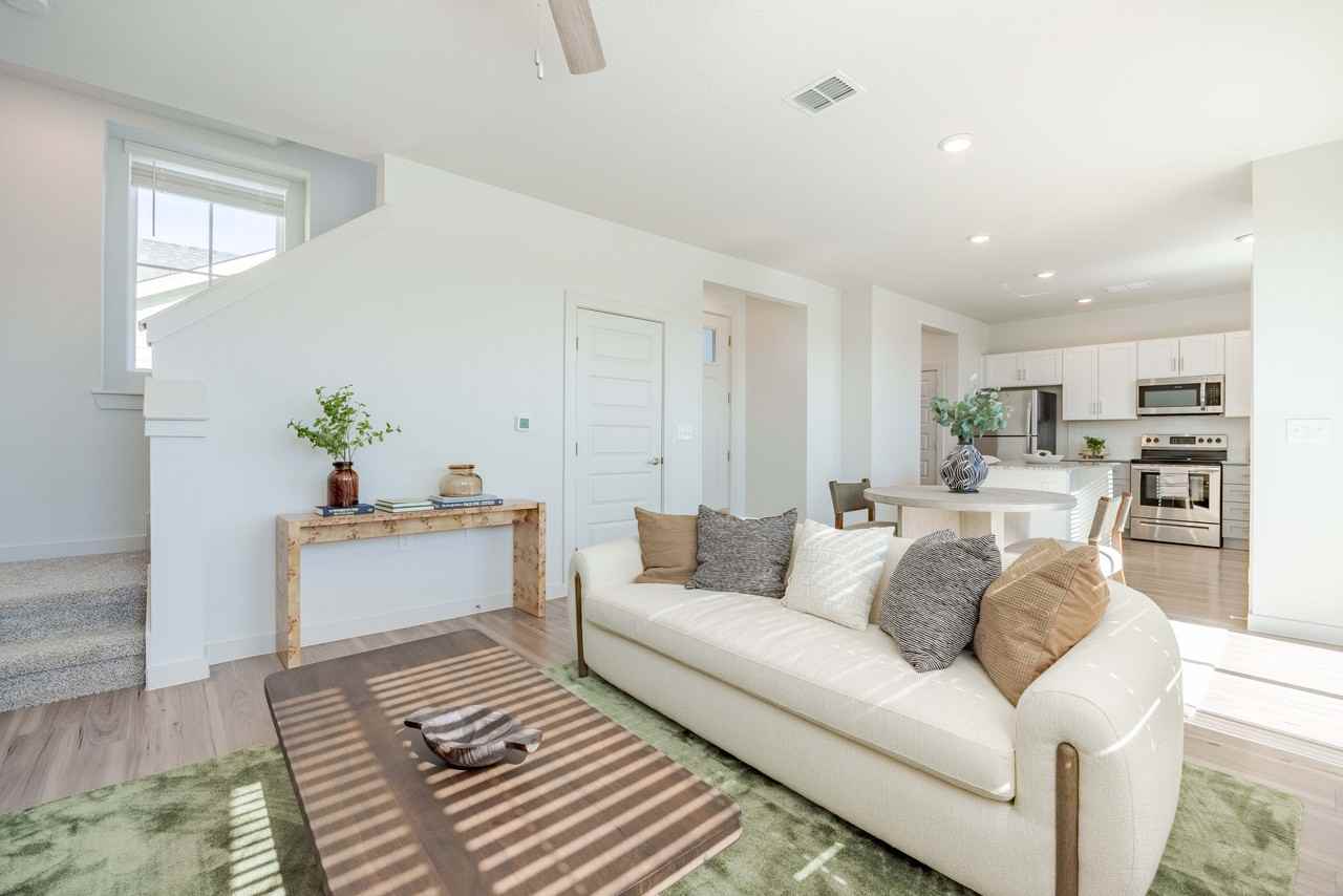 YardHomes® Meadow Lake - Photo 2 of 28