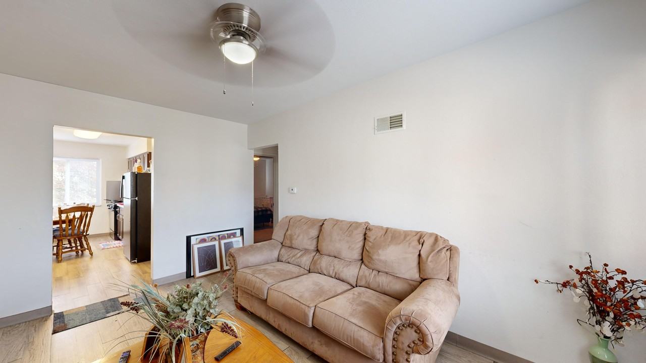 Meramec Place - Photo 7 of 23