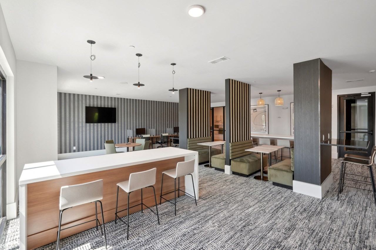 Solay Carnes Crossroads - Photo 4 of 29