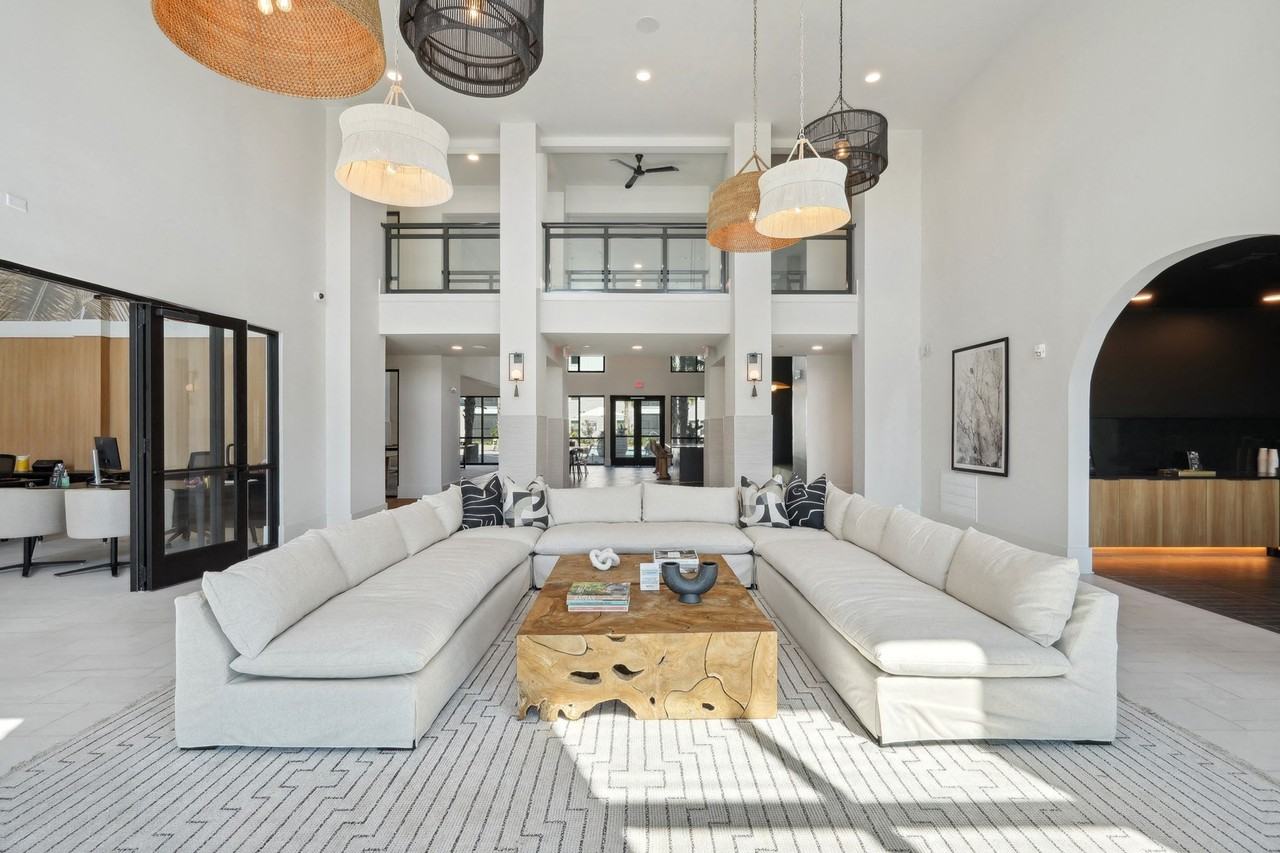 Solay Carnes Crossroads - Photo 5 of 29