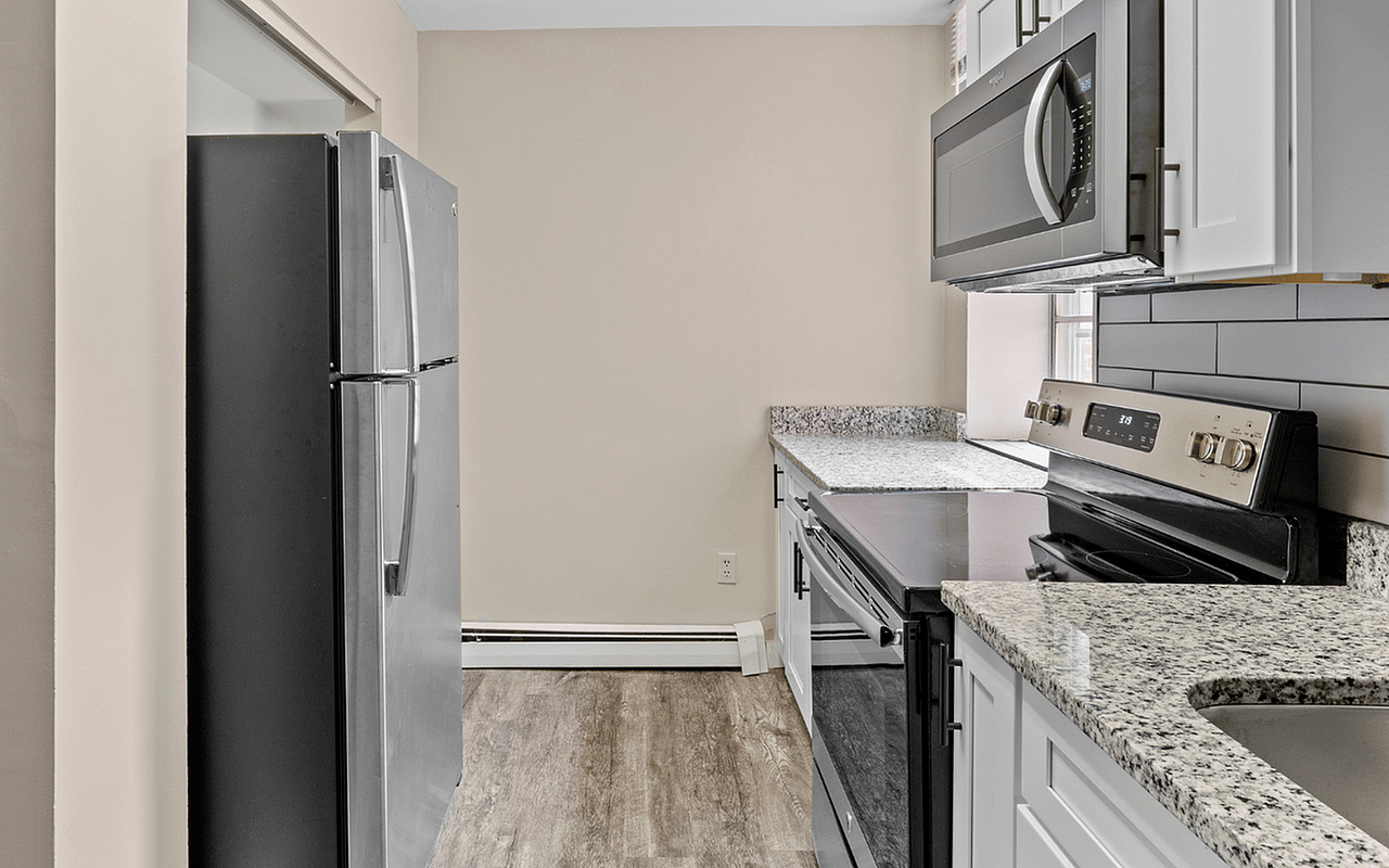 St. James of Eden Park - Photo 4 of 50