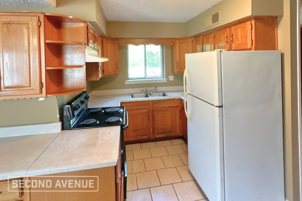 4387 Cottonwood Road - Photo 5 of 15