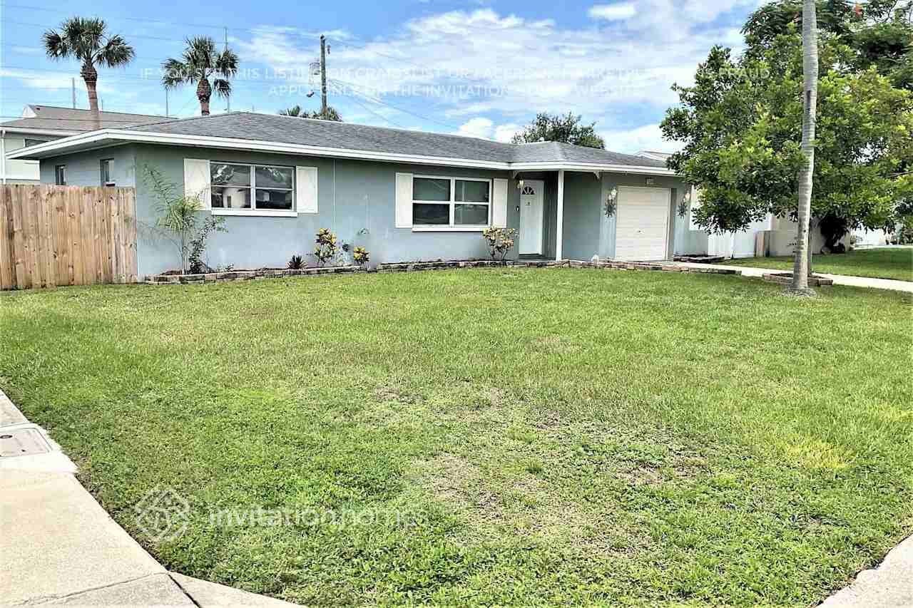 11124 64th Ter - Photo 2 of 17