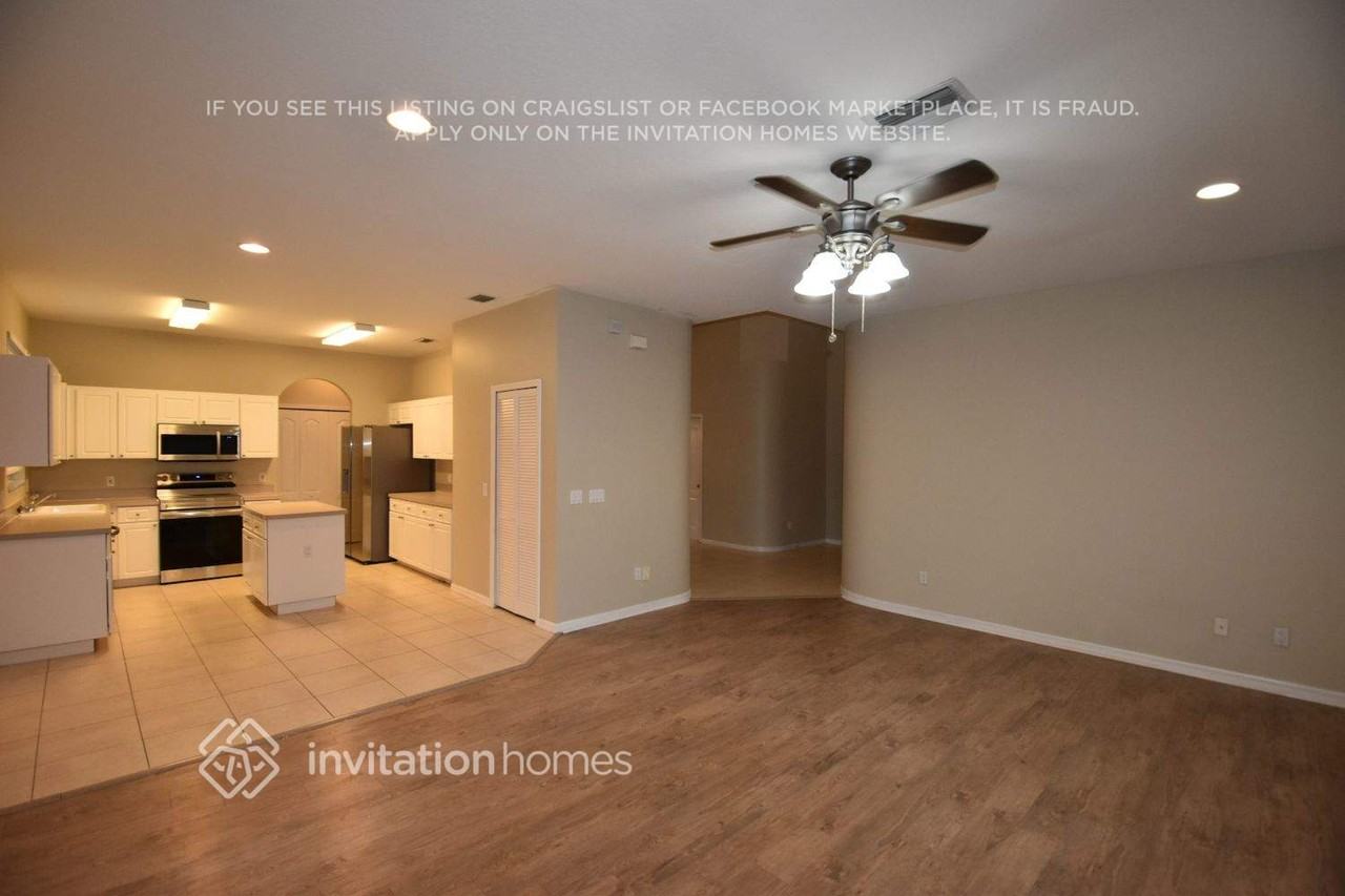 3409 Gray Whetstone St - Photo 3 of 20
