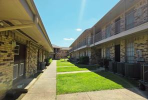 featured image of 2625 East Illinois Avenue