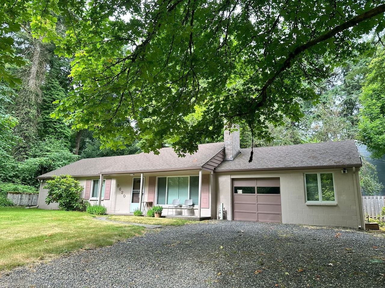 620 South Palatine Hill Road - Photo 3 of 4