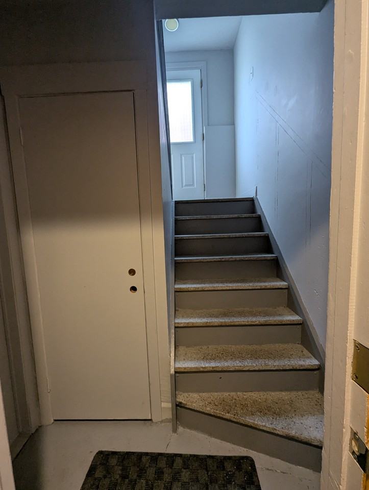 8234 Rue Sainte-Claire #1 - Photo 2 of 13