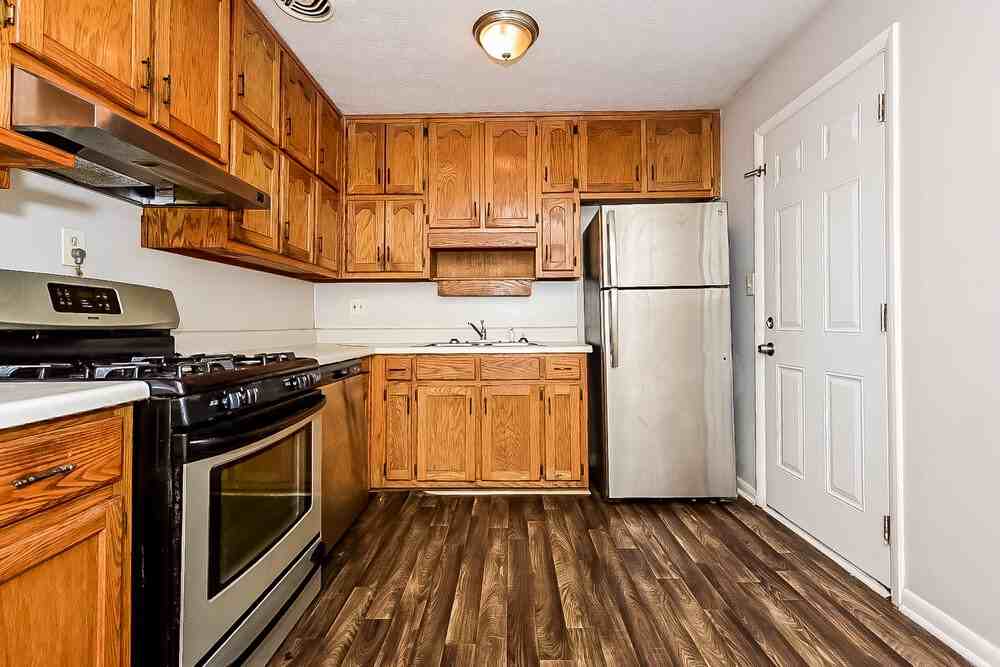 1303 Todiway Ct - Photo 6 of 16
