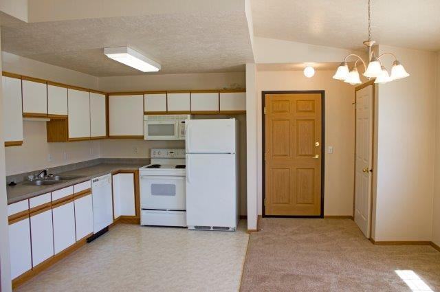 Village Square Apartments - Photo 3 of 12