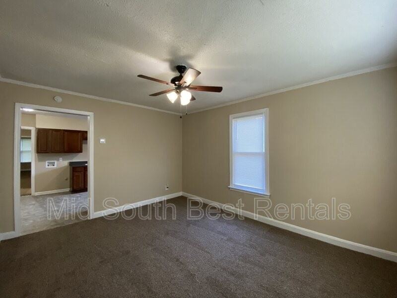 3577 Bowen Ave - Photo 2 of 8