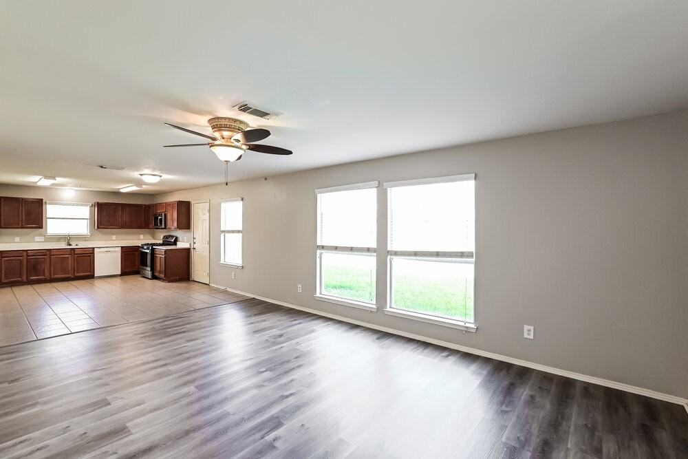 24014 Blossom Crest Ln - Photo 6 of 17