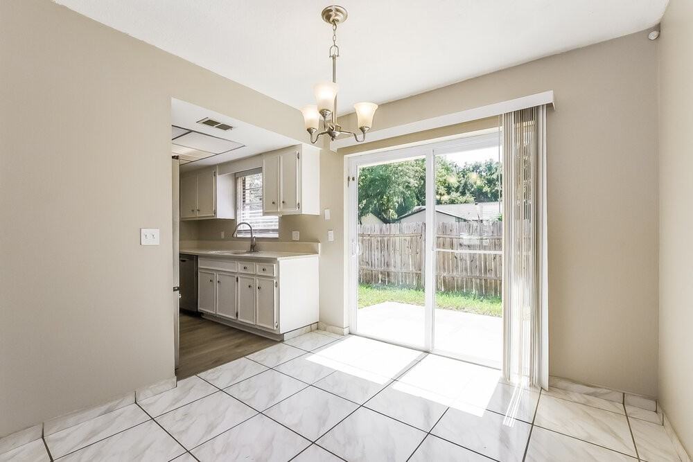 1410 Orchid Ln - Photo 6 of 16
