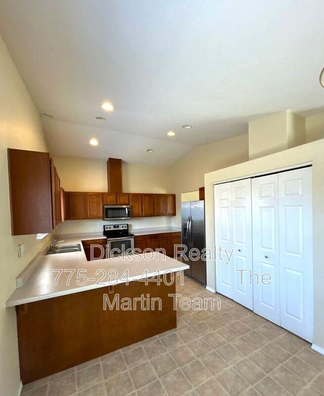 2435 Mammatus Dr - Photo 3 of 20