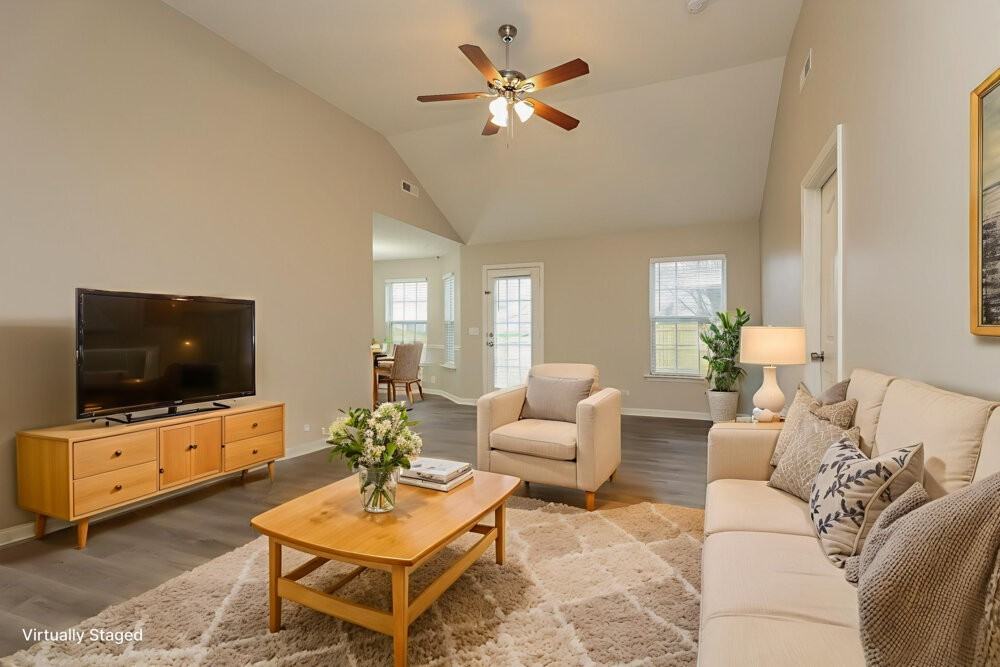 405 Evelyn Dr - Photo 3 of 19