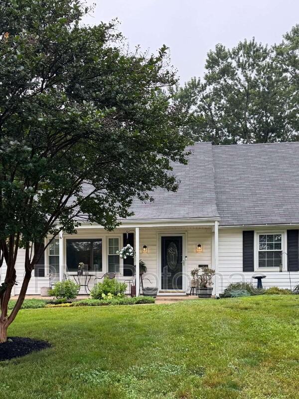 12618 Kavanaugh Ln - Photo 3 of 44