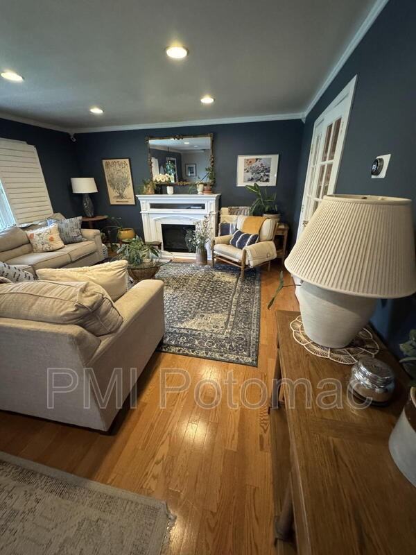 12618 Kavanaugh Ln - Photo 7 of 44