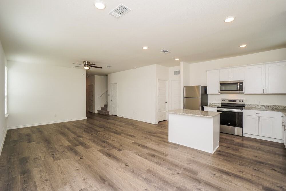 1637 Viola Ln - Photo 6 of 17