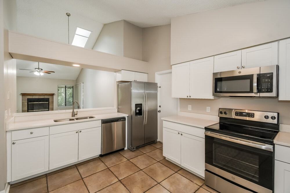 4176 Rollingwood Ct - Photo 6 of 16