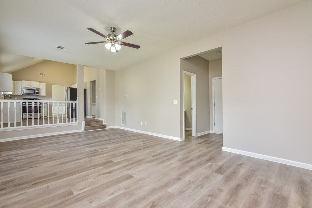 3547 Spring Shls - Photo 6 of 20