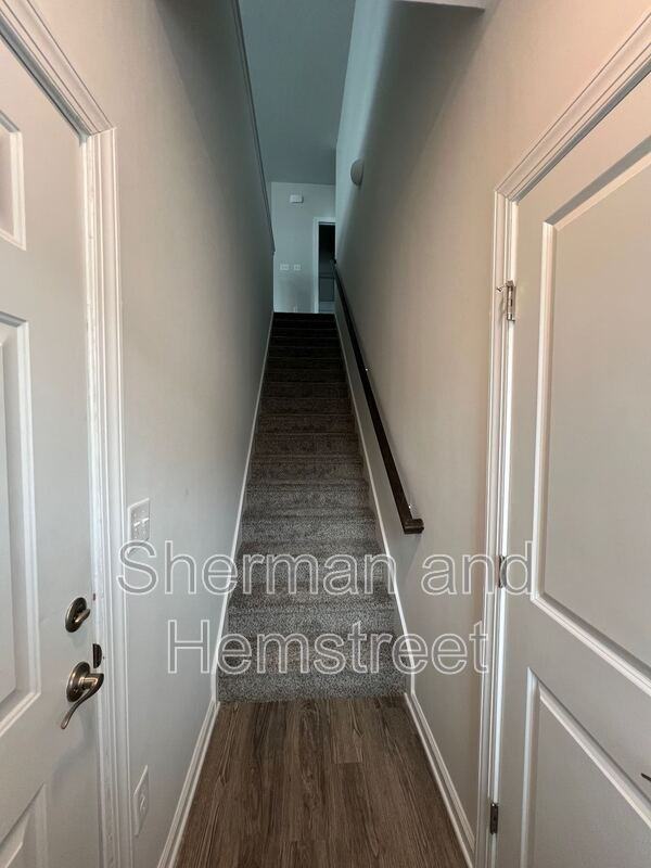 5035 Mimosa Dr - Photo 2 of 12