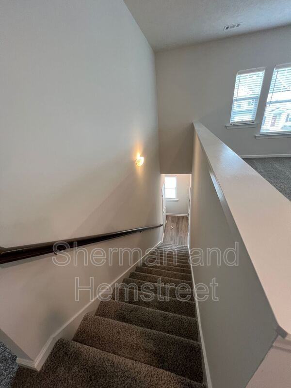 5035 Mimosa Dr - Photo 3 of 12