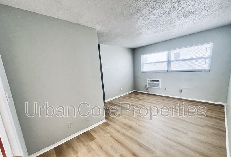 1801 5th St N #3 - Photo 3 of 8