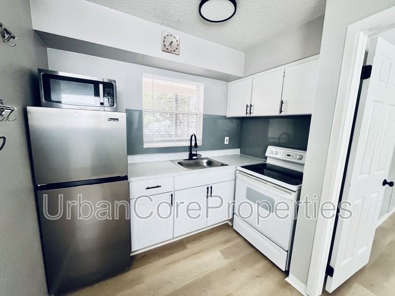 1801 5th St N #3 - Photo 5 of 8