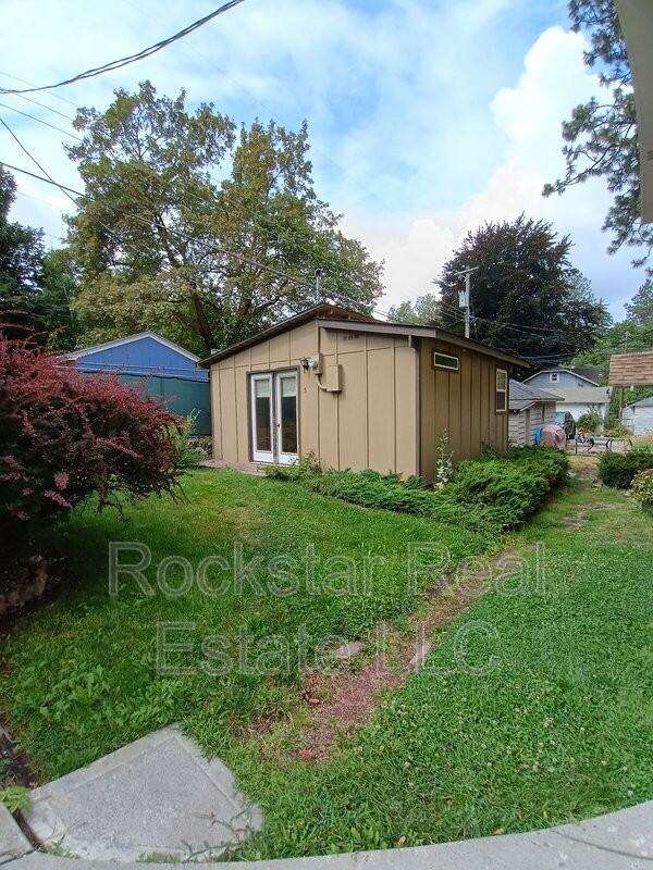 1420 E 16th Ave #5 - Photo 2 of 27