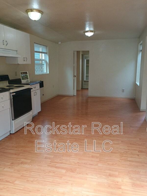 1420 E 16th Ave #5 - Photo 5 of 27