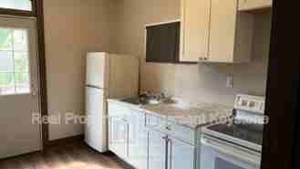 122 E 16th Ave #1 - Photo 1 of 1