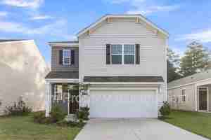 featured image of 641 Silver Spruce St