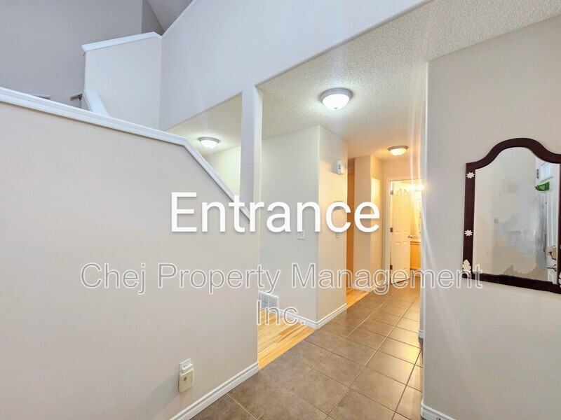 3974 Mcmullen Green Sw - Photo 2 of 21