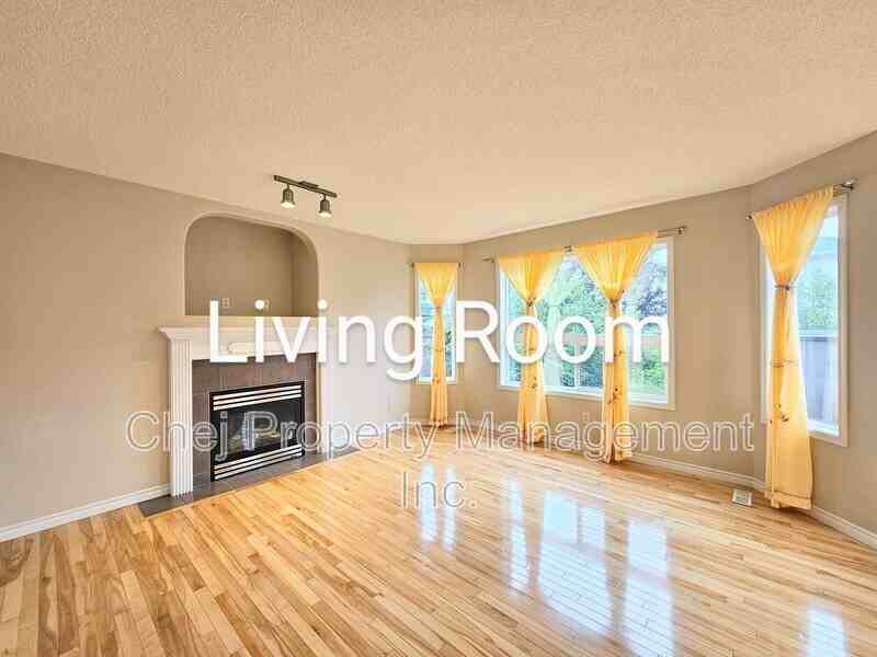 3974 Mcmullen Green Sw - Photo 3 of 21