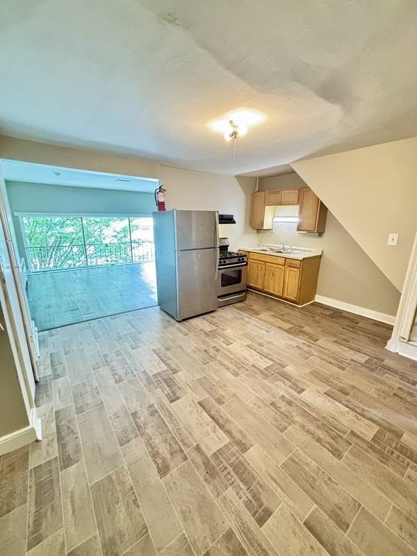 460 Locust St #2 - Photo 3 of 9