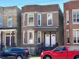 2049 W Fullerton Ave #2 - Photo 1 of 1